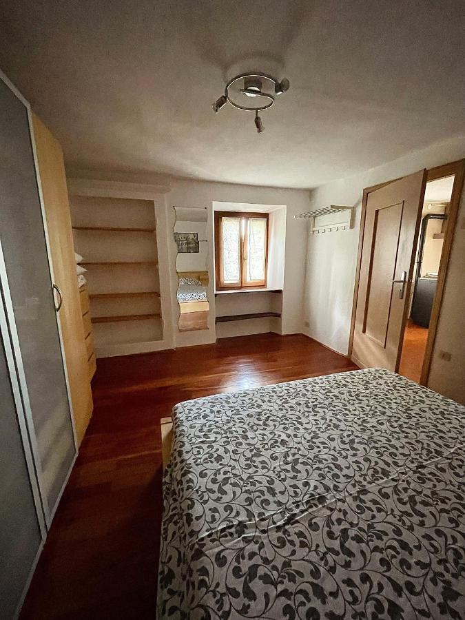 Maison Merlot Lägenhet Aosta Exteriör bild